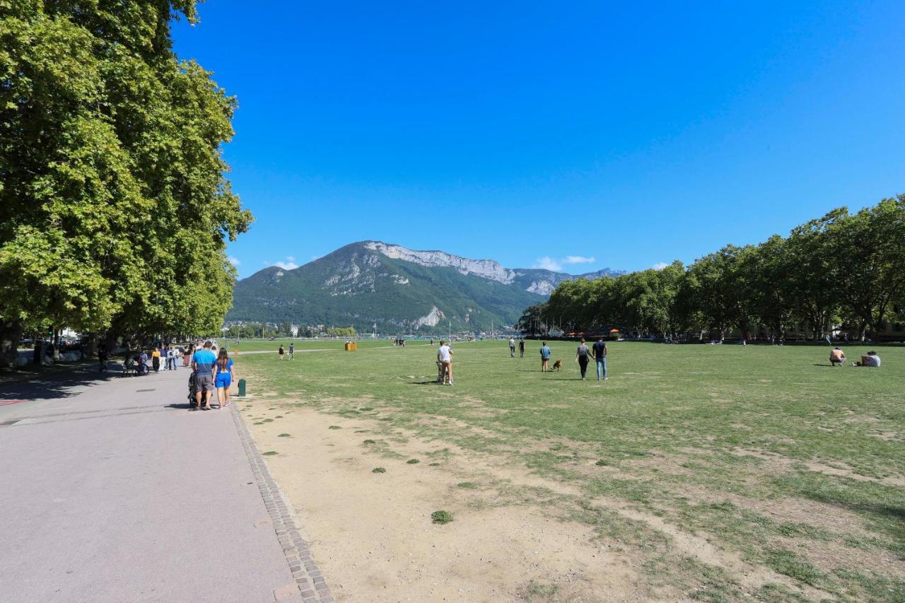 Royalement Bien ! Hyper-Centre - Wifi - Netflix - Disney Plus Annecy Exteriér fotografie
